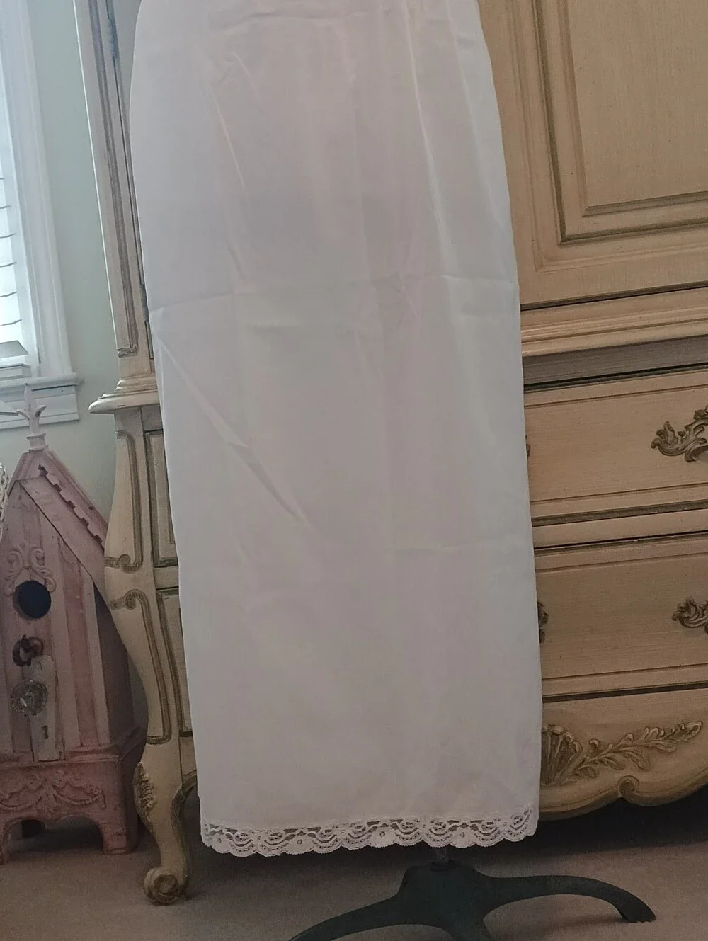 VINTAGE UNWORN "SHADOWLINE" LONG HALF SLIP W/ STUNNING BACK LACE TRIMMED SLIT! - Picture 8 of 11